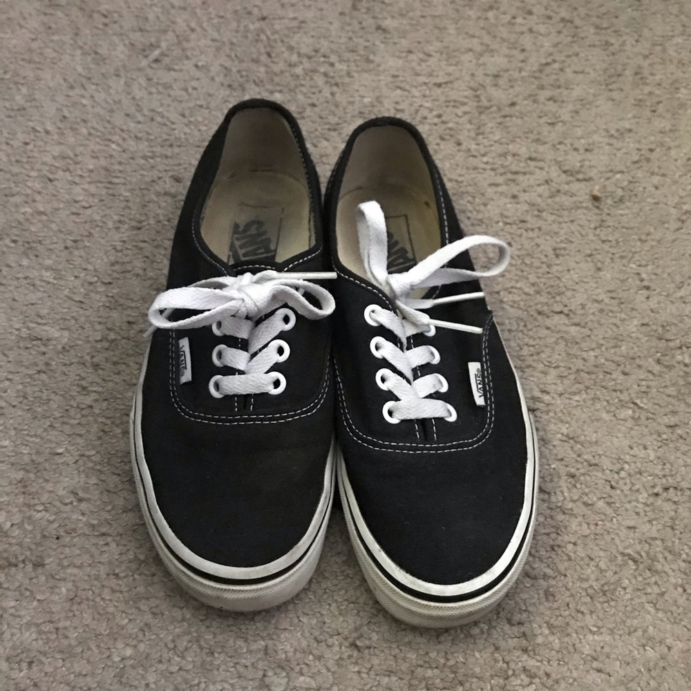 ❌SOLD❌Black Vans